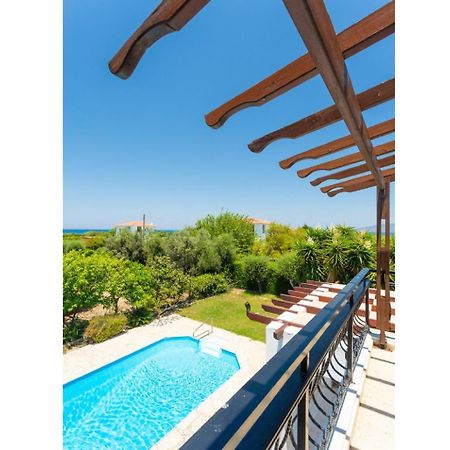 Sun Beach Villa Thio Polis Exteriér fotografie