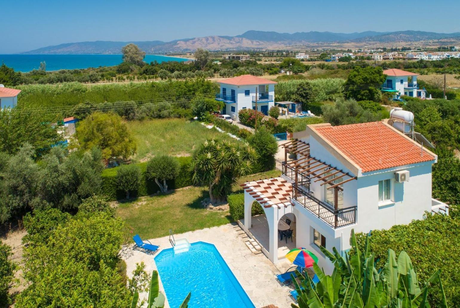Sun Beach Villa Thio Polis Exteriér fotografie