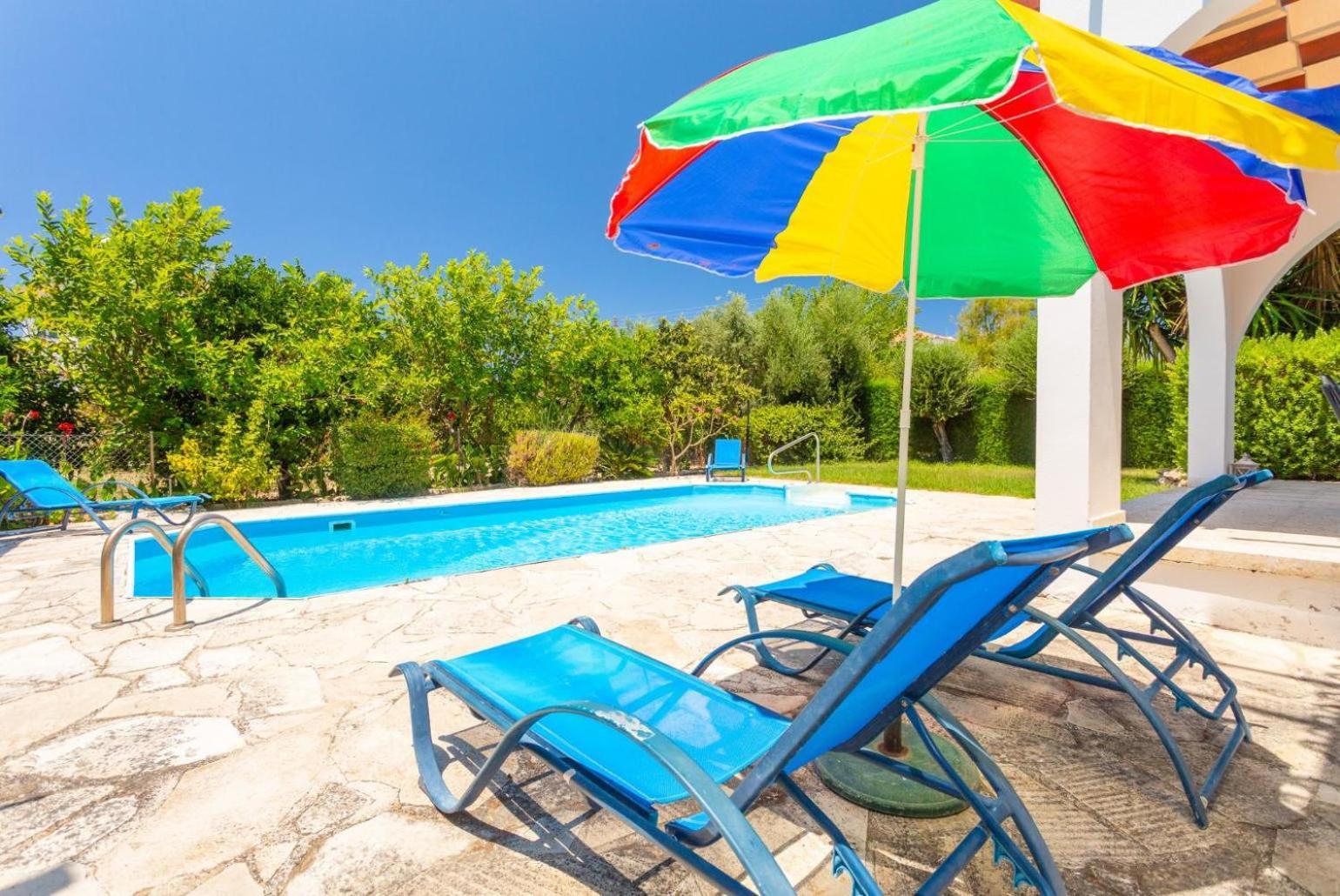 Sun Beach Villa Thio Polis Exteriér fotografie